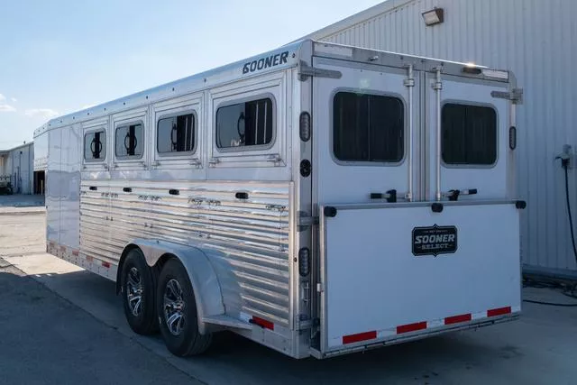 used Horse Trailers Sooner  for sale, in Seguin, TX Thumbnail 3