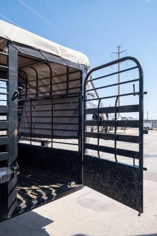 used Stock / Stock Combo Trailers Gooseneck  for sale, in Seguin, TX Thumbnail 7