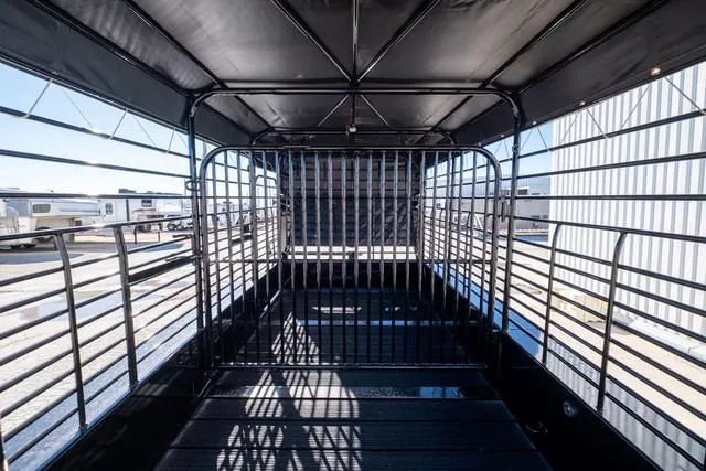 new Stock / Stock Combo Trailers Gooseneck  for sale, in Seguin, TX Thumbnail 12