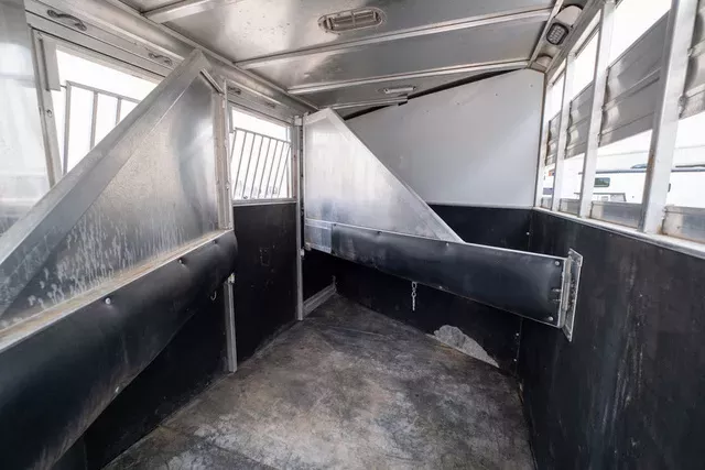 used Horse Trailers CM Trailers  for sale, in Seguin, TX Thumbnail 13