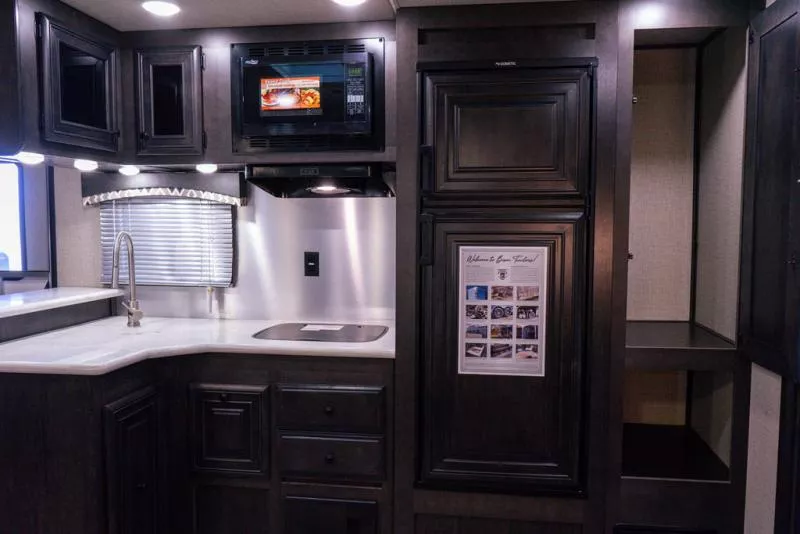 new Horse Trailers Bison Trailers  for sale, in Seguin, TX Thumbnail 36