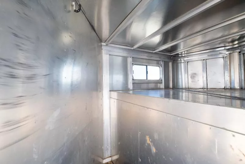 used Horse Trailers Sundowner Trailers  for sale, in Seguin, TX Thumbnail 7