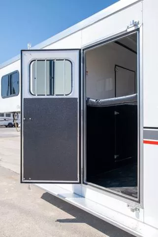 new Horse Trailers Sundowner Trailers  for sale, in Seguin, TX Thumbnail 11