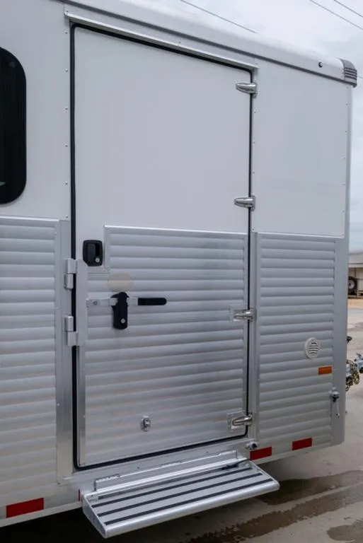 used Office / Fiber Optic Trailers Sundowner Trailers  for sale, in Seguin, TX Thumbnail 13