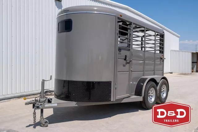2025 Calico Trailers 2 Horse Slant Load Trailer 