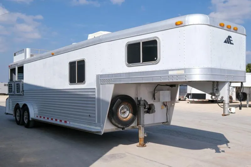 used Horse Trailers Elite Trailers  for sale, in Seguin, TX Thumbnail 5