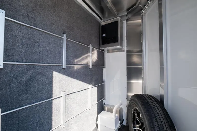 new Horse Trailers Sundowner Trailers  for sale, in Seguin, TX Thumbnail 8