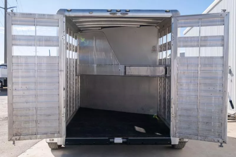 used Horse Trailers Sundowner Trailers  for sale, in Seguin, TX Thumbnail 11