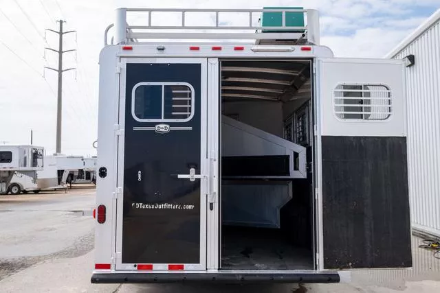 used Horse Trailers Elite Trailers  for sale, in Seguin, TX Thumbnail 15