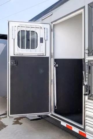 used Horse Trailers Cimarron Trailers  for sale, in Seguin, TX Thumbnail 42