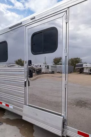 used Horse Trailers Cimarron Trailers  for sale, in Seguin, TX Thumbnail 21