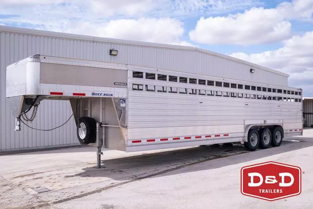 2020 Eby 32 Ft Ruff Neck Stock Trailer 