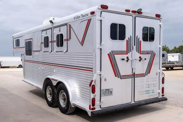 used Horse Trailers 4-Star Trailers  for sale, in Seguin, TX Thumbnail 3