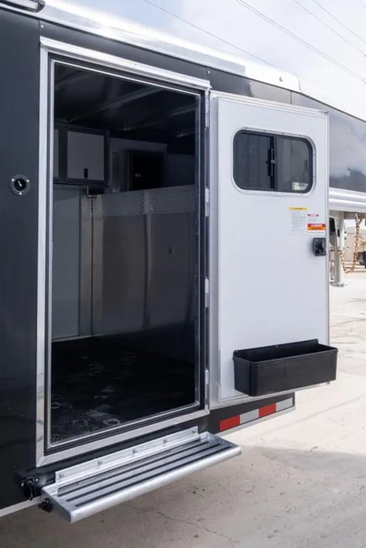 new Horse Trailers Sundowner Trailers  for sale, in Seguin, TX Thumbnail 7