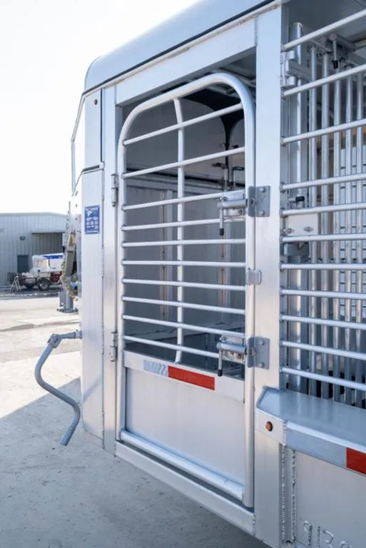 new Stock / Stock Combo Trailers Gooseneck  for sale, in Seguin, TX Thumbnail 6