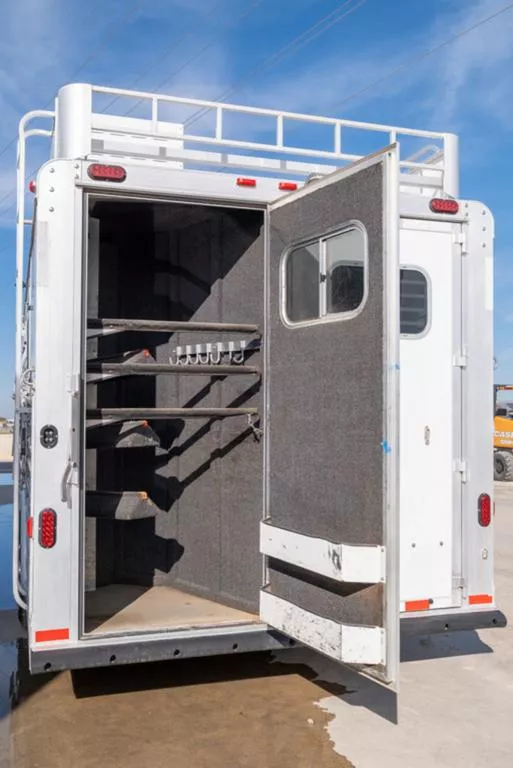 used Horse Trailers Elite Trailers  for sale, in Seguin, TX Thumbnail 18