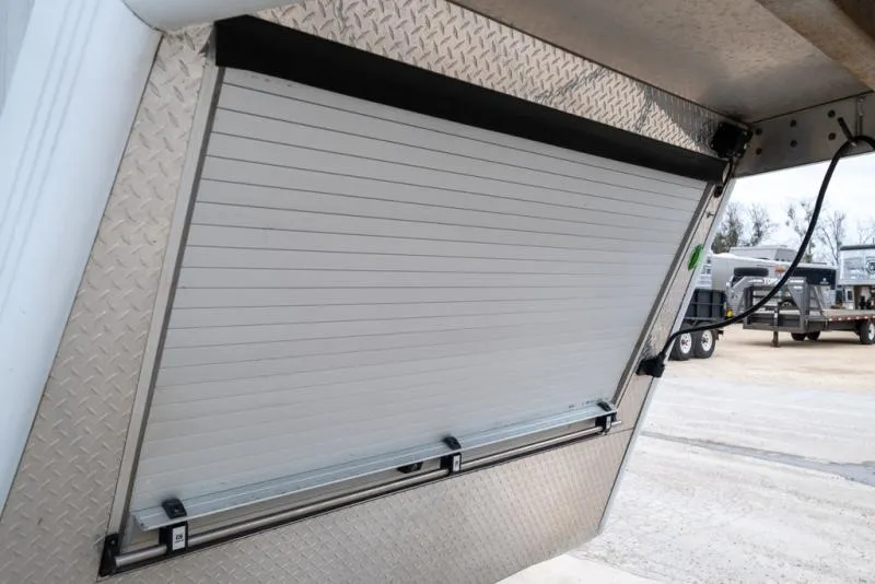 used Horse Trailers Cimarron Trailers  for sale, in Seguin, TX Thumbnail 6