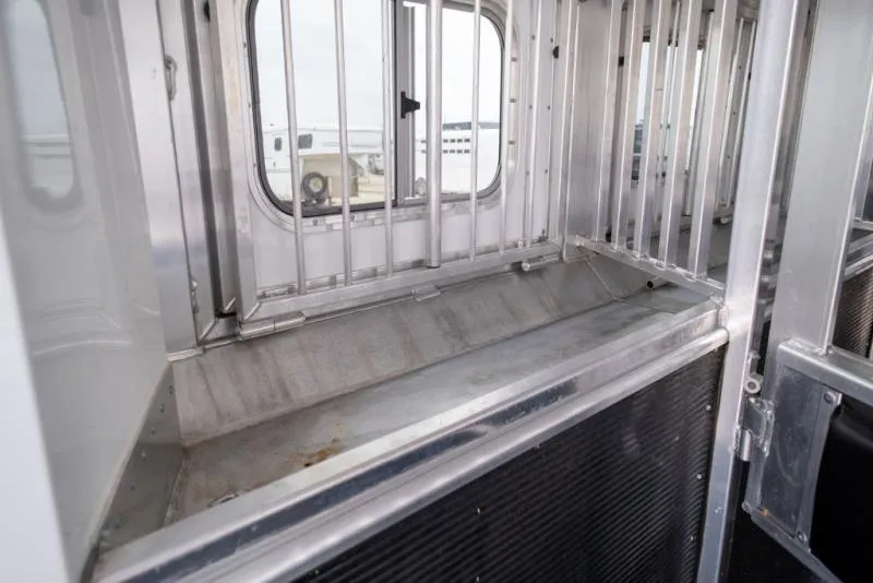 used Horse Trailers Elite Trailers  for sale, in Seguin, TX Thumbnail 29