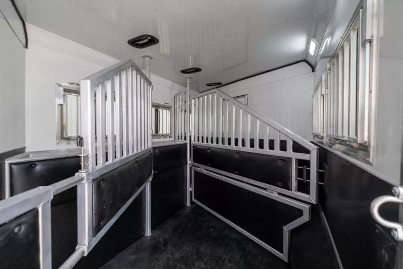 new Horse Trailers Merhow Trailers  for sale, in Seguin, TX Thumbnail 23