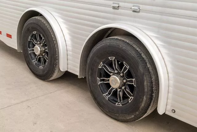 used Horse Trailers Sundowner Trailers  for sale, in Seguin, TX Thumbnail 24