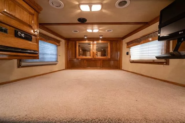 used Horse Trailers Platinum Coach  for sale, in Seguin, TX Thumbnail 26