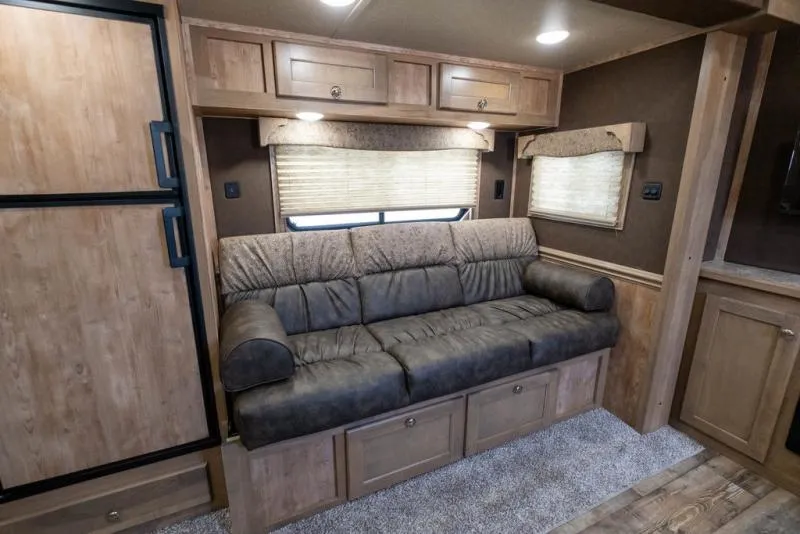 new Horse Trailers Merhow Trailers  for sale, in Seguin, TX Thumbnail 40