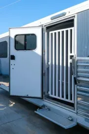 used Horse Trailers Cimarron Trailers  for sale, in Seguin, TX Thumbnail 9