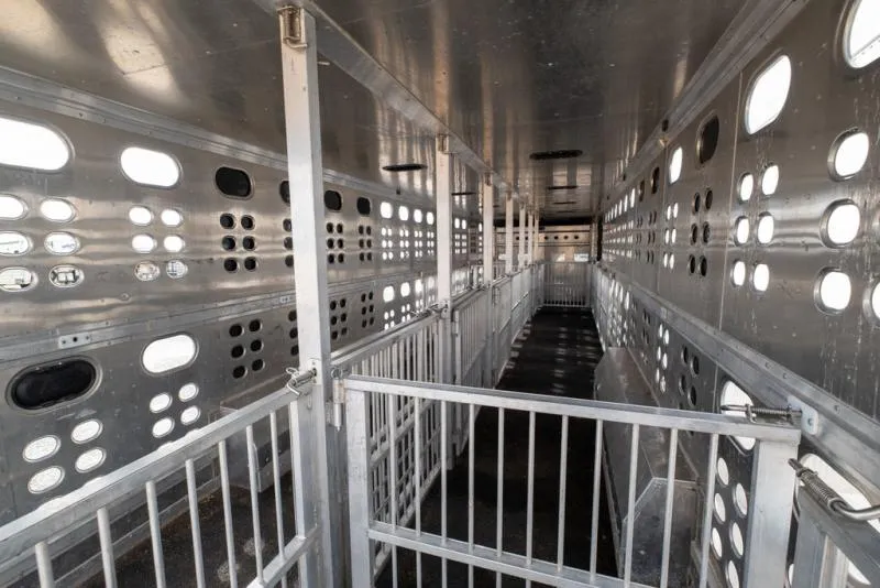 used Horse Trailers EBY  for sale, in Seguin, TX Thumbnail 9