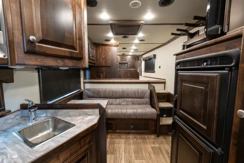 used Horse Trailers Elite Trailers  for sale, in Seguin, TX Thumbnail 5