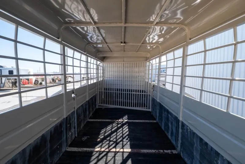 used Stock / Stock Combo Trailers Swift Built Trailers  for sale, in Seguin, TX Thumbnail 19