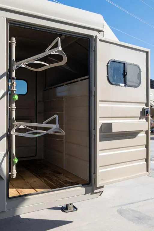 used Stock / Stock Combo Trailers Swift Built Trailers  for sale, in Seguin, TX Thumbnail 7