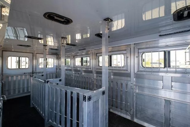 used Horse Trailers Sooner  for sale, in Seguin, TX Thumbnail 11