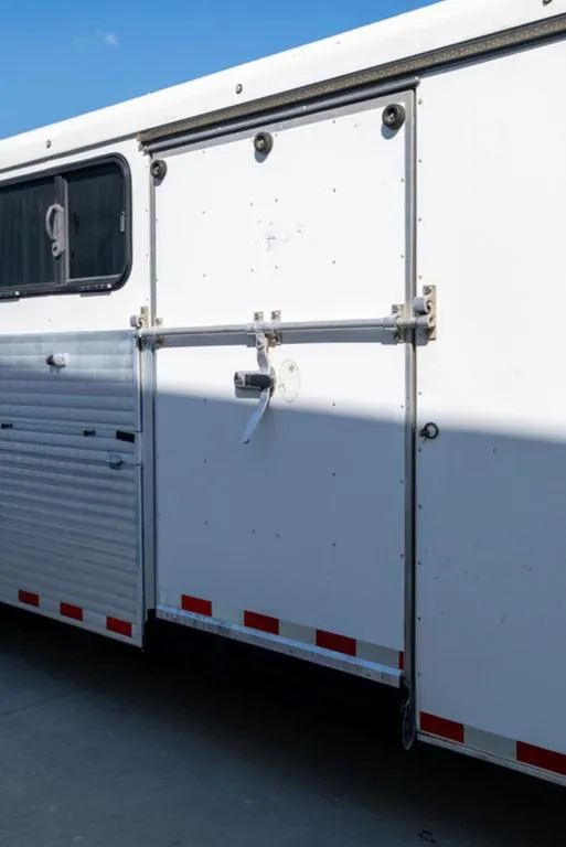 used Horse Trailers Sundowner Trailers  for sale, in Seguin, TX Thumbnail 10