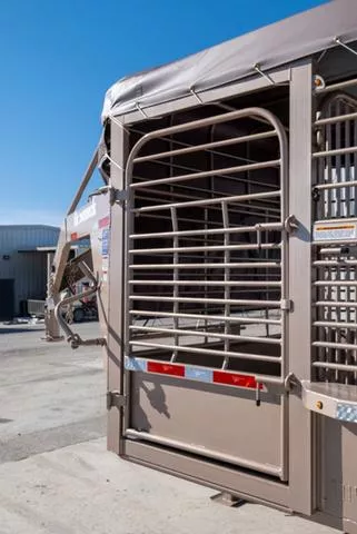 new Stock / Stock Combo Trailers Gooseneck  for sale, in Seguin, TX Thumbnail 6