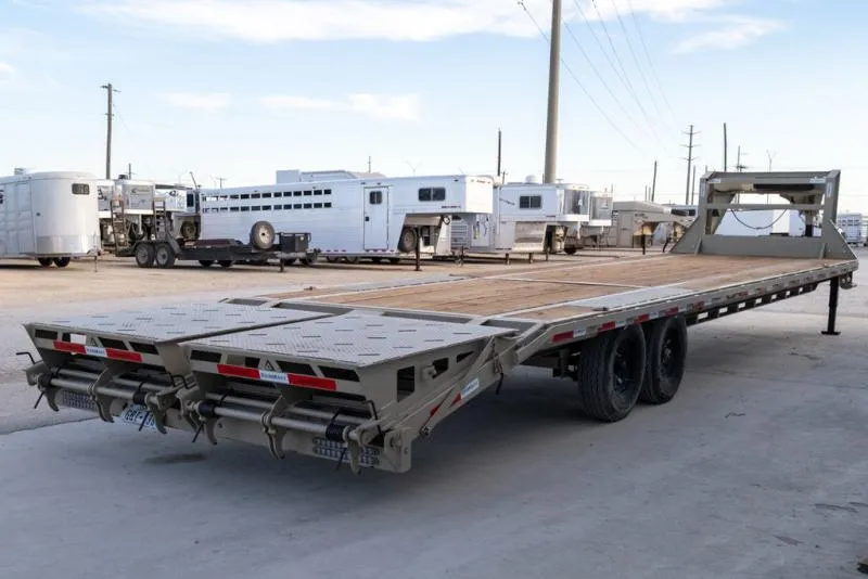 used Equipment / Flatbed Trailers RawMaxx  for sale, in Seguin, TX Thumbnail 4