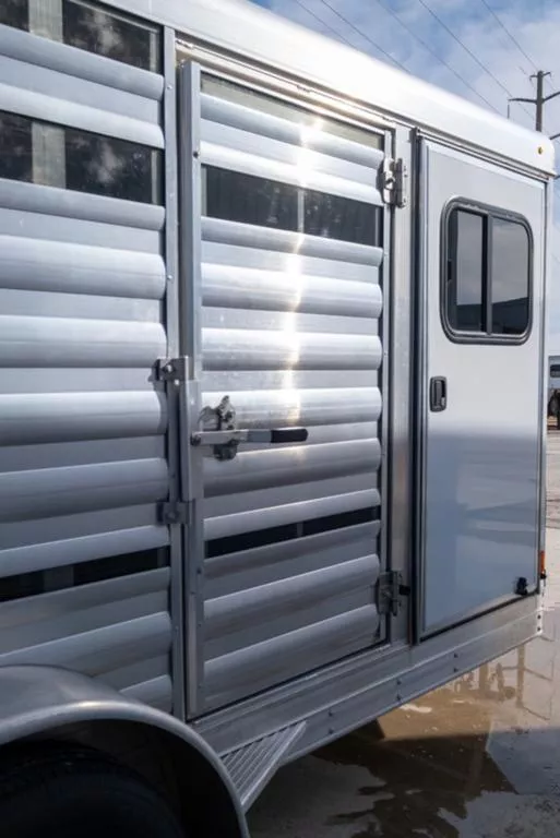 used Horse Trailers Exiss Trailers  for sale, in Seguin, TX Thumbnail 9