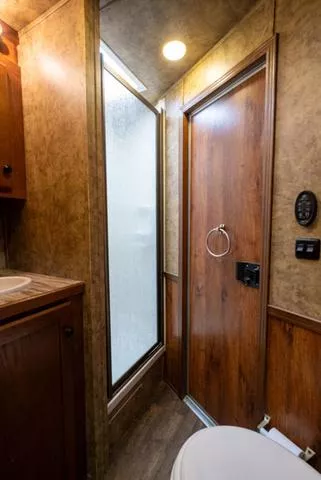 used Horse Trailers Lakota  for sale, in Seguin, TX Thumbnail 21