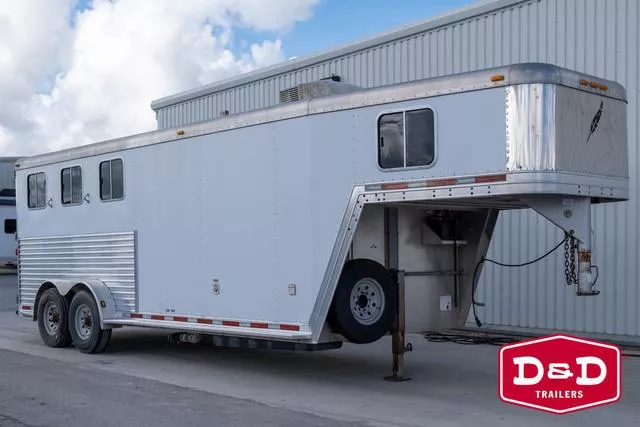 2006 Featherlite Trailers 3 Horse Trailer 