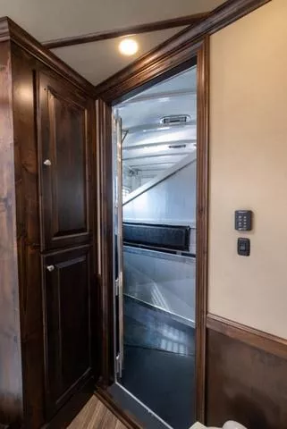 used Horse Trailers Elite Trailers  for sale, in Seguin, TX Thumbnail 32