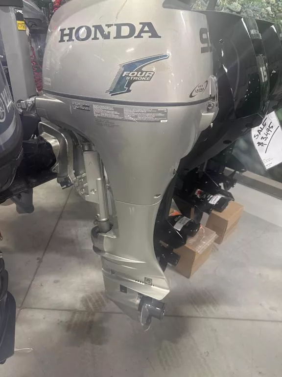 2014 Honda Marine 9.9 LONG SHAFT MANUAL START