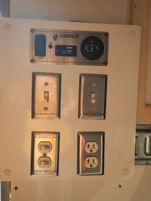 used Cargo (Enclosed) Trailers Featherlite  for sale, in Mchenry, IL Thumbnail 16