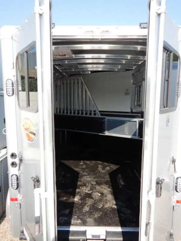 new Horse Trailers Sundowner Trailers  for sale, in Mchenry, IL Thumbnail 13