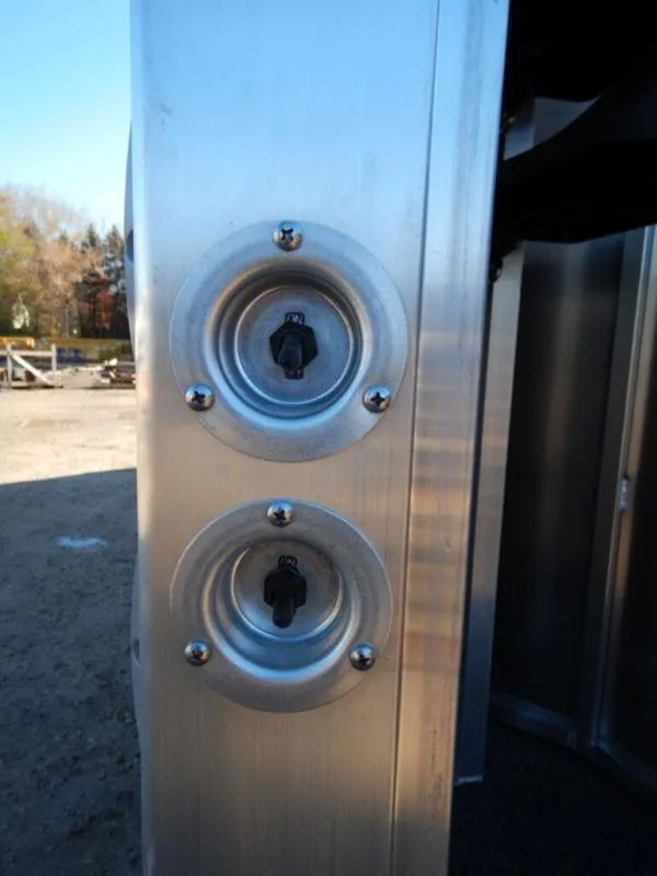 new Horse Trailers Featherlite  for sale, in Mchenry, IL Thumbnail 15