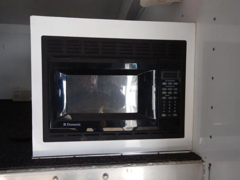 used Cargo (Enclosed) Trailers Featherlite  for sale, in Mchenry, IL Thumbnail 13