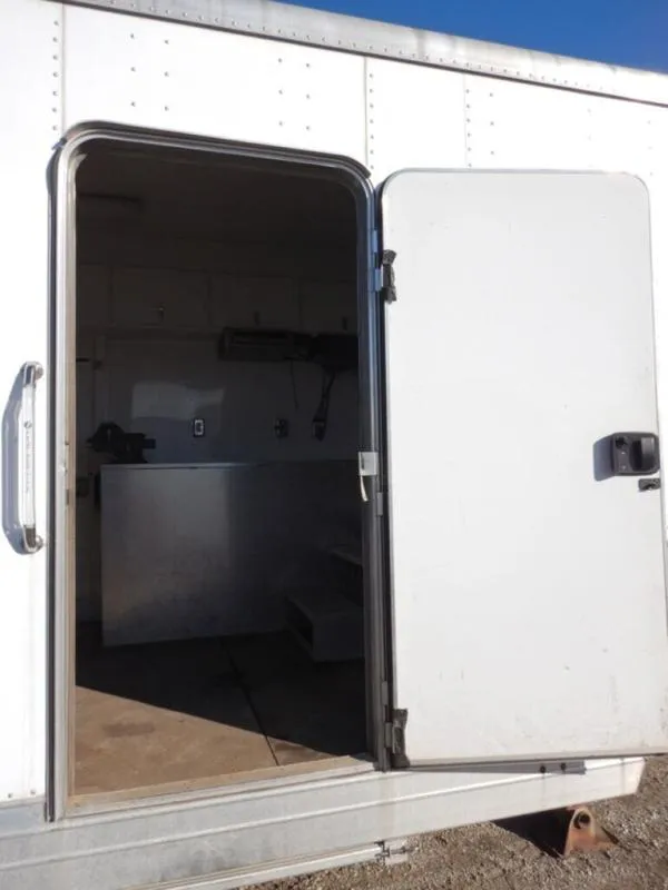 used Cargo (Enclosed) Trailers Featherlite  for sale, in Mchenry, IL Thumbnail 9
