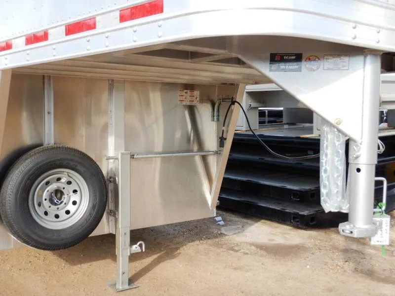 new Stock / Stock Combo Trailers Featherlite  for sale, in Mchenry, IL Thumbnail 4