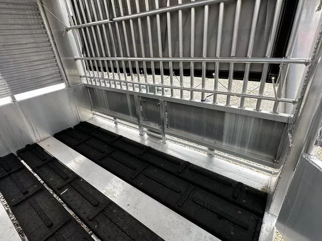 new Stock / Stock Combo Trailers Gooseneck  for sale, in Saint James, MO Thumbnail 11