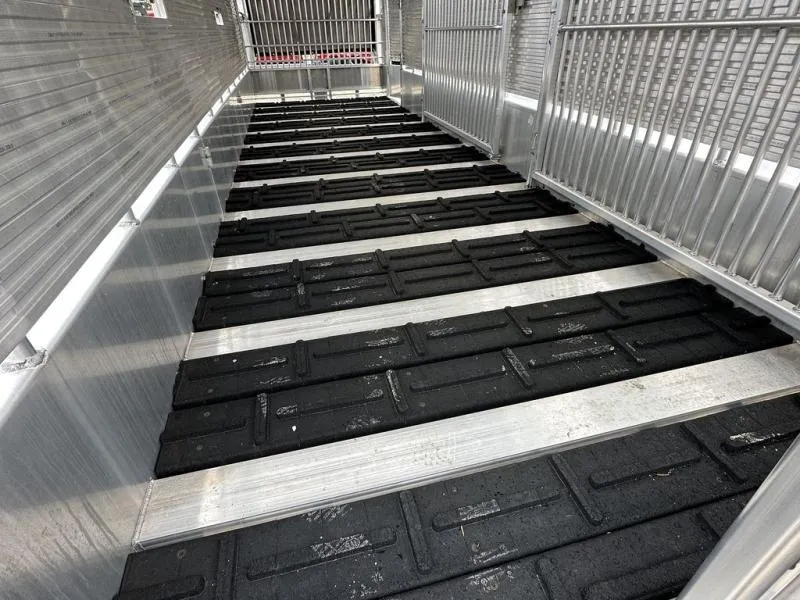 new Stock / Stock Combo Trailers Gooseneck  for sale, in Saint James, MO Thumbnail 9