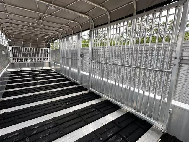 new Stock / Stock Combo Trailers Gooseneck  for sale, in Saint James, MO Thumbnail 10