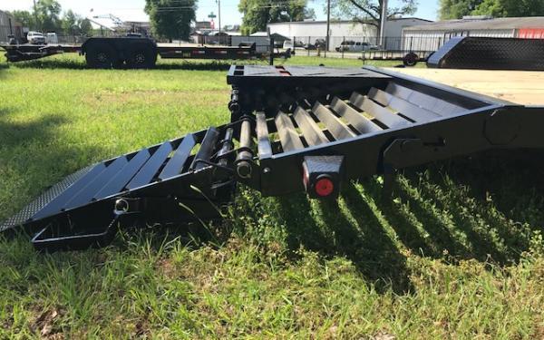 new Equipment / Flatbed Trailers Iron Bull  for sale, in Robinson, TX Thumbnail 3